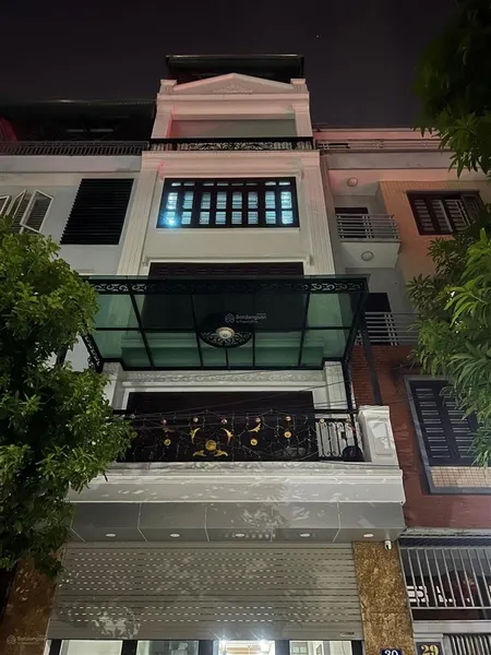 Chủ nhà gửi bán lk 83m2, 5 tầng. mặt tiền 5m hướng đông nam. giá cực rẻ chủ bán nhanh chỉ 19.5 tỷ