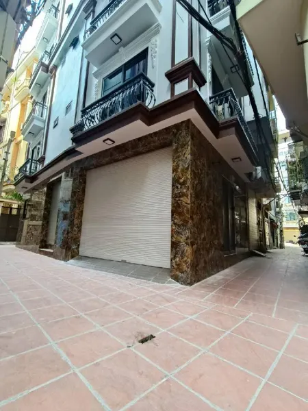 NHÀ MỚI THANG MÁY - LÔ GÓC 3 MẶT NGÕ - Ô TÔ VÀO NHÀ