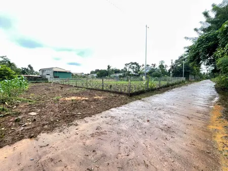 Bán đất 150m² ngang lôm giá 375 triệu Xã Cuôr Đăng