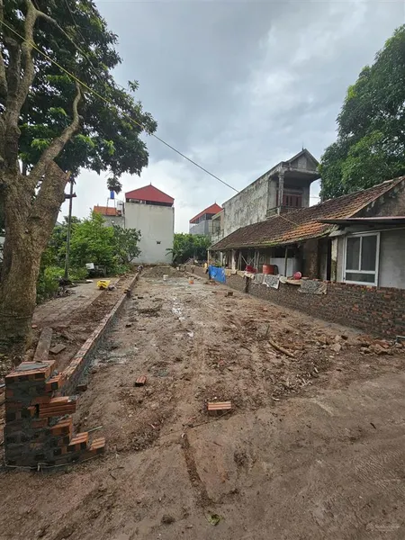 Siêu phẩm f0 võng xuyên 168m² khổ vuông, ô tô đỗ cửa, vài bước ra hồ, giá hơn 3 tỷ 0915 074 ***