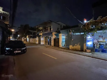 Nhỉnh 16 tỷ 90,2m2 đất mặt phố kẻ tạnh, giang biên vỉa hè ô tô tránh kinh doanh hiếm