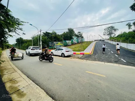 Cần bán 100m2 thổ cư mặt đường trục chính liên xã cổ đông, hàng f0 chính chủ