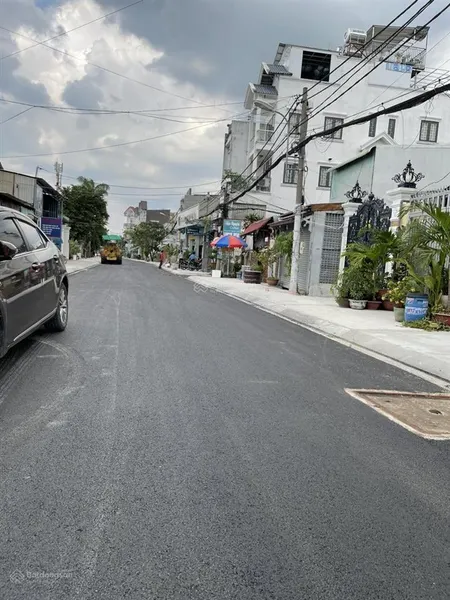 Bán lô đất mặttiền quận 12 ngang 4 dài 28 0968 111 ***