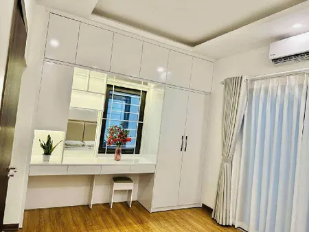 Bán gấp nhà Nguyễn Khánh Toàn ngõ thông gần phố kinh doanh 60m² x 5 tầng 15 tỷ