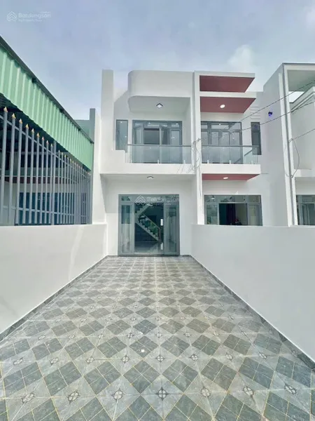 Bán nhà gần cây xăng Đức Hưng đường Đồng Khởi trả trước 400 triệu công chứng ngay.