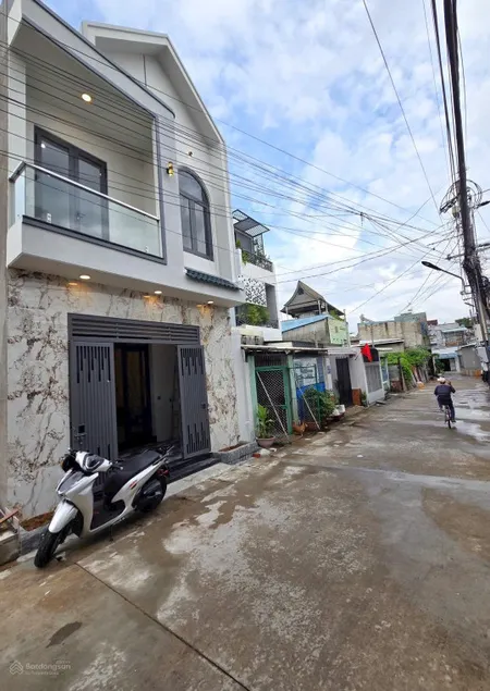Bán nhà mới 1 trệt 1 lầu (hoàn công) ngay cư xá Phúc Hải P. Tân Phong. Giá chỉ 3,7 tỷ