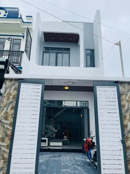 Bán nhà lầy sổ riêng thổ cư gần uỷ ban phường Hố Nai, chỉ 3 tỷ 399. Diện tích 4,3 x 17m