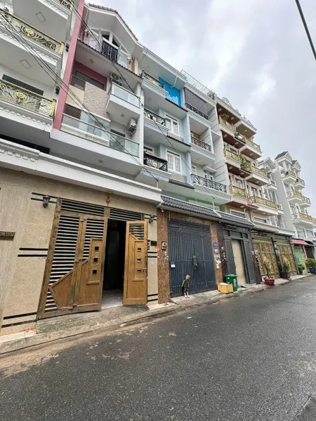 NHÀ CHÍNH CHỦ ! SIÊU PHẨM - GIÁ HỢP LÝ
+ Vị trí ĐẮC ĐỊA TẠI : Đường Chiến Lược - Phường Bình Trị Đông
