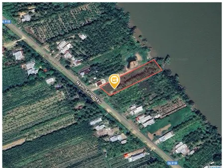 Bán đất 3291.1m² ngang 28m giá 6 tỷ Xã Long Phú