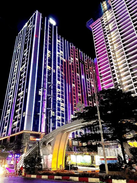 Căn góc 4pn 132m2 siêu rộng tại sunshine sky city liền kề phú mỹ hưng 0797 766 ***