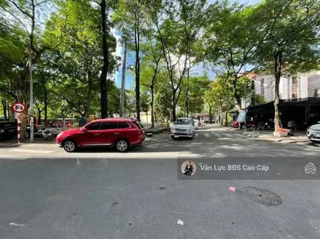 Bán 260m đất trung tâm cầu giấy lô góc vỉa hè oto tránh view công viên chung cư kd giá 119 tỷ