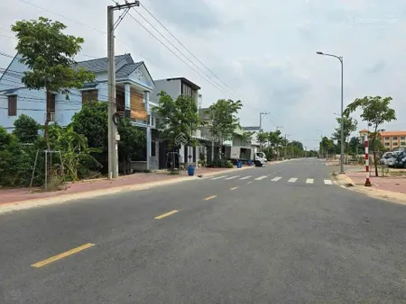 Hàng hiếm mảnh 2 MT gần chợ Đại Phước-cầu cát lái 7p di chuyển, sổ riêng, 140m2, thổ cư 100%, 1ty9 ( giá còn thượng lượng )