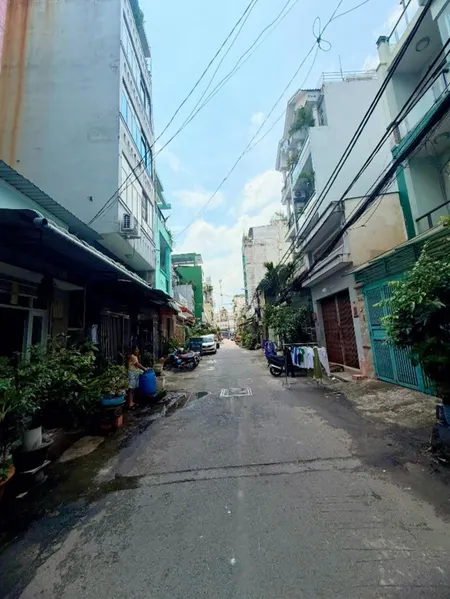 BÁN CHDV - 12PHÒNG - 5TẦNG BTCT - NGAY LÊ VĂN QUỚI - BÌNH TÂN - ĐƯỜNG TRƯỚC NHÀ 8M - GIÁP TÂN PHÚ - SỔ HỒNG RIÊNG.