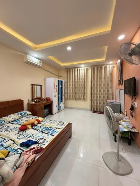Nhà hẻm xe hơi 5m ngay khu chợ vải Phú Thọ Hòa, 4pn, 61m2, nhà đủ nội thất, vô là ở ngay