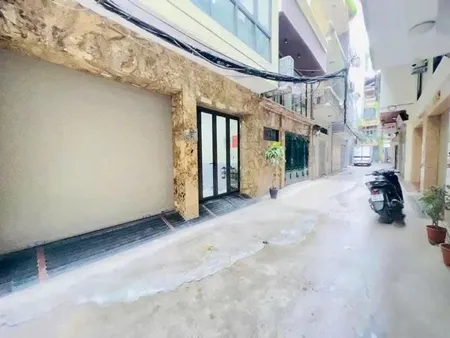 Bán Nhà Đẹp Lung Linh Phố Hoàng Cầu, Ngõ Đẹp - Nông - Thẳ, 60m xây 6T Thang Máy, Gara Ô Tô