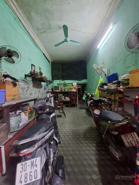 Mặt phố bạch đằng , kinh doanh sầm uất , dt 136m , hàg hiếm quận hoàn kiếm