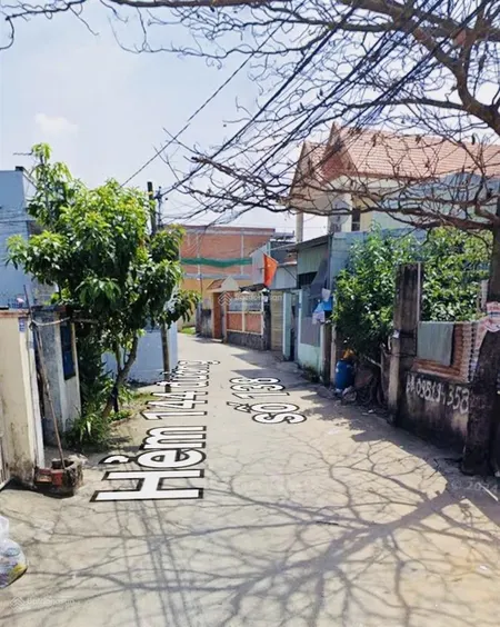Bán 2 lô đất thổ cư ngay cv suối tiên hẻm xe hơi tránh giá tốt p. tân phú, tp. thủ đức.