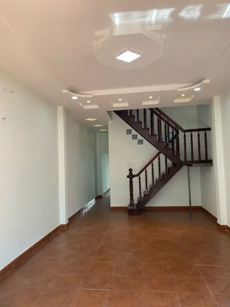 Bán nhà 88m² ngang 4m giá 7.6 tỷ Phường Đông Hưng Thuận