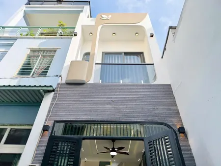 Bán nhà giá ngộp DT 45m2 Lê Quang Định, P11, Bình Thạnh giá chỉ 2tỷ150tr. Nhà Sổ Hồng Riêng