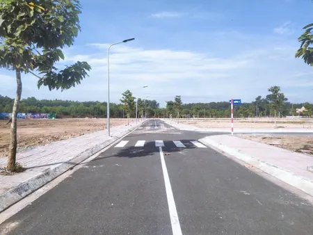 Nền biệt thự trung tâm nằm ngay sân bay Long Thành-Chỉ 10tr/m2-Có sổ, bank hỗ trợ 70%