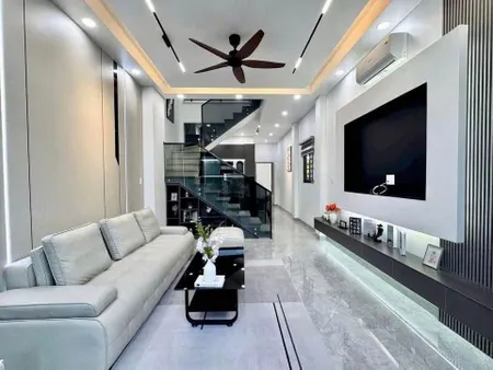 CHÍNH CHỦ GỬI NHÀ NGỘP 60M2, 1 TRỆT 2 LẦU - GIÁ CHỈ 3.39 TỶ - HXH NGAY LÊ VĂN SỸ, P12, QUẬN 3, SỔ RIÊNG