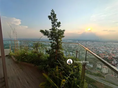 Giá rẻ nhất thị trường căn 2pn dt 74m2, có sân vườn, sol forest ecopark chỉ 5 tỷ