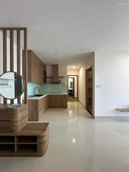 Bán căn góc 2 phòng ngủ 77m2 vũng tàu centre point giá 4.5 tỷ . em yến 0792 366 ***