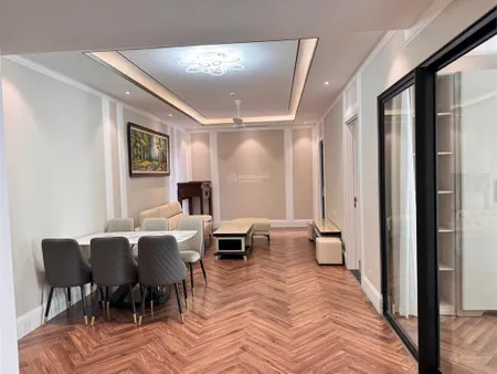 Giá tốt nhất thị trường bán căn hộ 3pn siêu đẹp tại king palace
