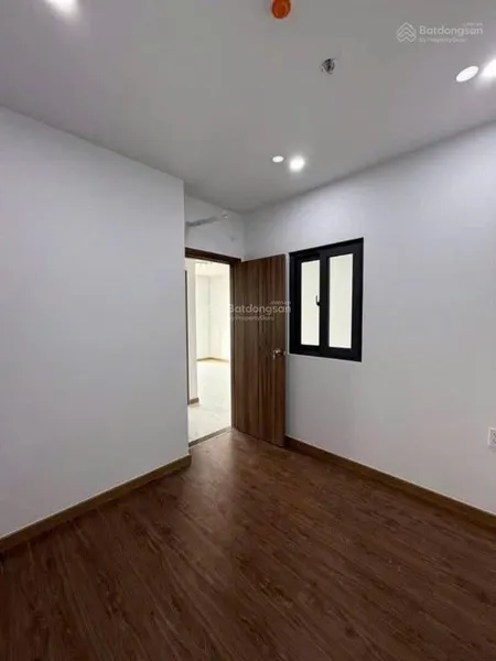 Bán gấp căn hộ 2pn, 2wc 56m2 bao thuế phí ngay cạnh làng đại học quốc gia, ra ga metro 5 phút