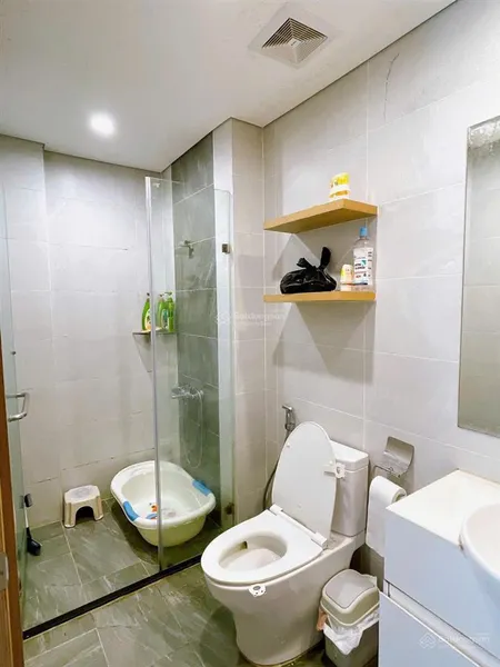 Chính chủ cần bán gấp ch 2pn, 2wc+1 tại vinhomes smart city, dt 63m2, giá 4.98 tỷ. 0837 779 ***