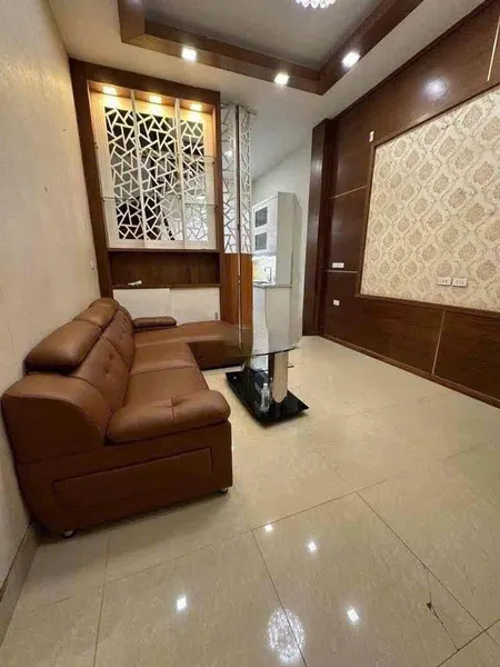 Cho thuê nhà nguyên căn ngõ Quỳnh 30m² x 5 tầng 3 PN, 14 Triệu có tl