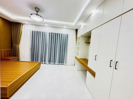 BÁN NHÀ PHÂN LÔ HOÀNG QUỐC VIỆT - 60M² x 6T THANG MÁY - MT 5.1M - GARA Ô TÔ - 2 THOÁNG - GIÁ 26.5 TỶ