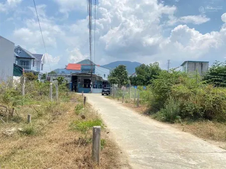 1 lô duy nhất rẻ nhất thị trường thôn trung đường 6m khu dân cư đông đúc trung tâm xã vĩnh phương