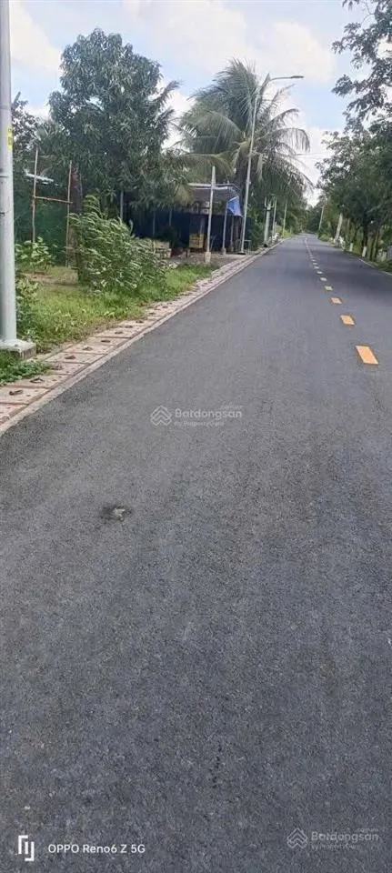 Cần bán 1000m 2 mặt tiền đường lương ngang dt 25x35m.có795 đất ở..