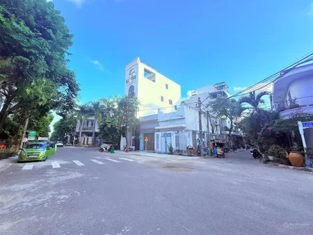 Siêu phẩm lô góc 2 mặt tiền đường tạ mỹ duật vị trí kim cương, tiềm năng sinh lời bền vững.