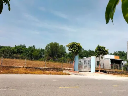 Bán lô đất 2 mặt tiền đường võ thị bàng phú mỹ hưng củ chi,có thổ cư khu dân cư đông sầm uất