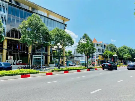 Bán đất mặt tiền 500m2 (13x40m) sát biển bãi sau thuỳ vân, giá cực tốt 32,5 tỷ tl