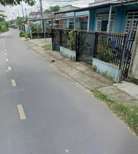 THANH LÝ NGAY LÔ ĐẤT TẠI CHỢ CHÍ HÙNG THÁI HOÀ TÂN UYÊN DT 300M2 GIÁ 900 triệu , MTĐ 8M
