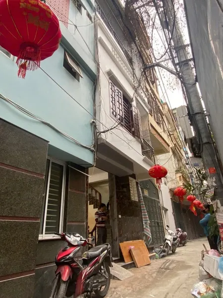 Bán nhà đường hoàng mai 4 tầng long lanh dân xây phân lô ô tô kinh doanh