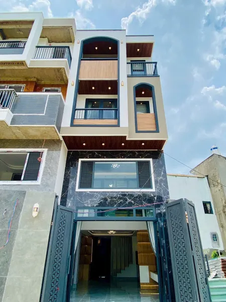 Bán gấp nhà giá tốt căn 72,1m2 giá 2 tỷ 450 triệu đường Nguyễn Kiệm , phường 9 , quận Phú Nhuận