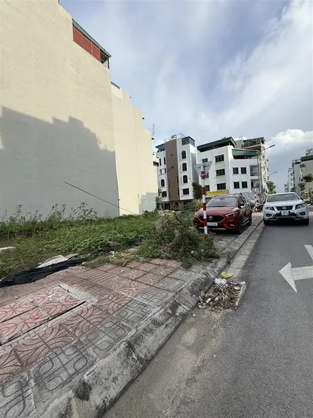 Bán gấp mảnh đất đường 25m tđc ngọc thuỵ, 72m, 2 thoáng view hồ, kinh doanh, văn phòng, 0962 015 ***