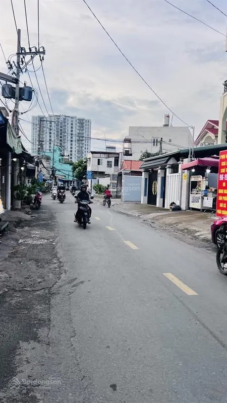 1 lô đất đẹp 9,5x10,5m = 96m² hẻm xe hơi giá 5 tỷ thương lượng