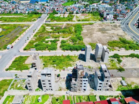 Đất tuyến 2 phía ngoài tái định cư 226 lê lai (c734) 0917 696 ***