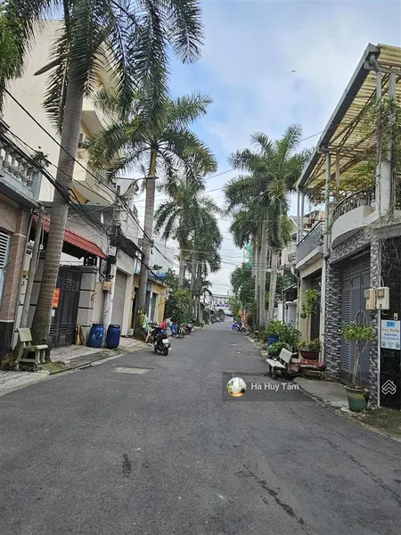 Bán đất có nhà trọ ngay chợ 339, plb quận 9