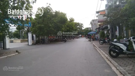 Hiếm bán đất đường 8m cổ bi, gia lâm kinh doanh ô tô khách tránh 95m2, giá 10,586 tỷ