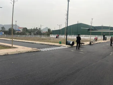 Bán lô góc 65m2 gần thị trấn đại nghĩa mặt đường liên xã trải nhựa, tiện ở và kinh doanh.