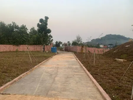 Lô đất giá siêu rẻ phù hợp phân lô 10.000m2 giá chỉ 6.5 triệu/m2 tại đông xuân cách đh quốc gia 1km