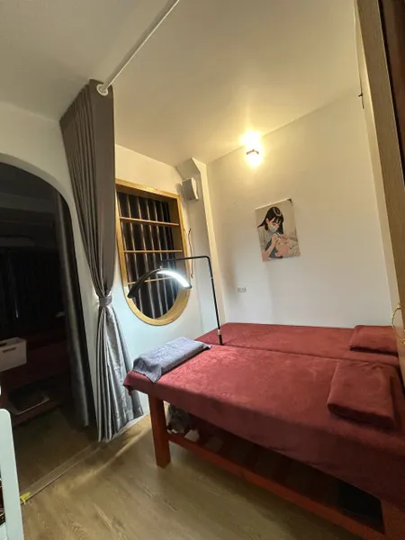 TÌM ĐỒNG ĐỘI NGHỀ LÀM ĐẸP Cho thuê lại phòng nhỏ – tầng 2