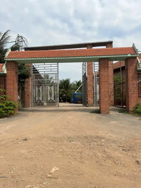 cho thuê kho xưởng sản xuất được ngành nghề khó đường bờ kênh gần tây lân hương lộ 2
