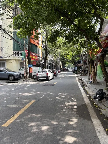 Bán nhà quận hai bà trưng, khu phân lô oto tránh, vỉa hè, kinh doanh 4 tầng sổ vuông hơn 7 tỷ